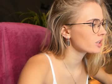 Nude cam girl linellali image #2849923