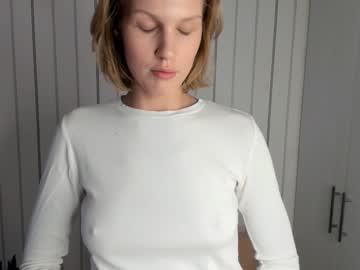 Nude cam girl noreenelletson image #6136267