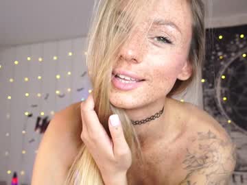 Nude cam girl artease image #5542599