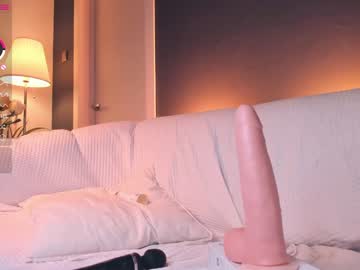 Nude cam girl hinatabroks image #1827344