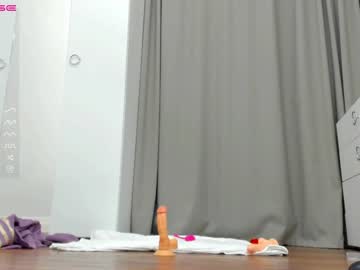 Nude cam girl maeve_min image #2972930