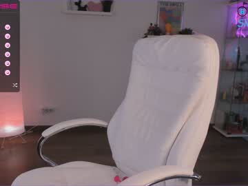 Nude cam girl slimmaya image #2495368