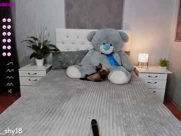 Nude cam girl emmika_ image #579349