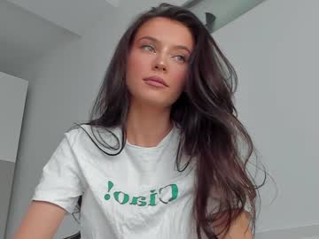 Nude cam girl isia_slay image #6360028