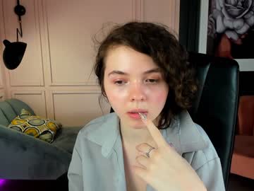 Nude cam girl doris_green image #1417106