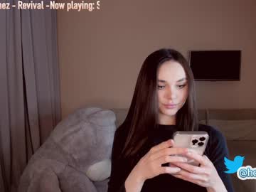 Nude cam girl hollyextra image #1839887