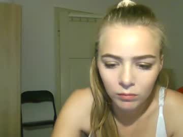 Nude cam girl inocent_student17 image #4942285