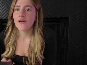 Nude cam girl amberdmariee image #7004717