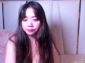 Nude cam girl clara_chan image #2547220