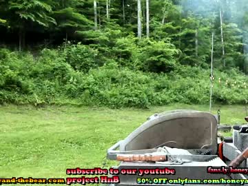 Nude cam couple honeyand_thebear image #1869504
