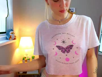 Nude cam girl march_sun image #6978351