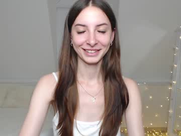 Nude cam girl shy_cut1e image #4932387