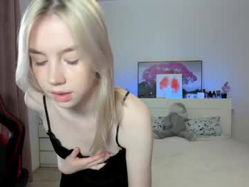 Nude cam girl _emiliaaa image #4266342