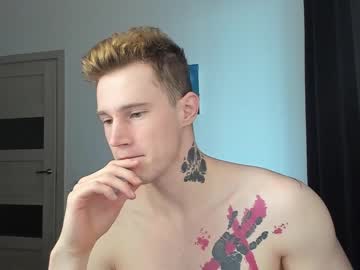 Nude cam man kyle_4u image #2984631