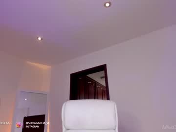 Nude cam girl misschelseaa image #3832702