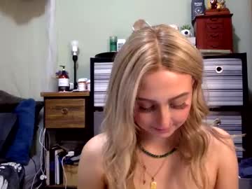 Nude cam girl harleyraequinn7 image #5053684