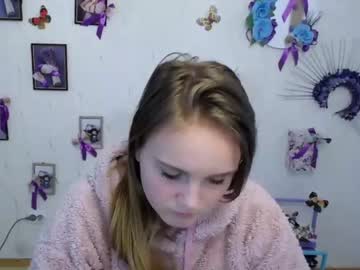Nude cam girl shy_cute_emma_ image #2984923