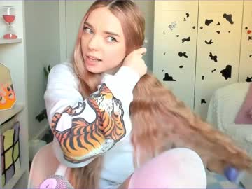 Nude cam girl thisisamelia image #4389252