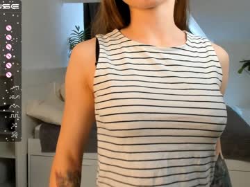 Nude cam girl catherinevelez image #4244171