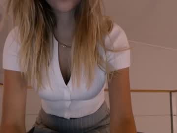 Nude cam girl bitter_moon image #3920789