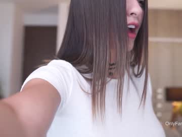 Nude cam girl emyii image #4169296