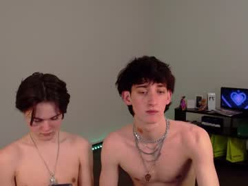 Nude cam man aronyou_wing image #3741727
