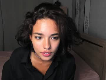 Nude cam girl ella_flare image #2471426