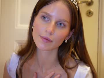 Nude cam girl ellaa91 image #2865444