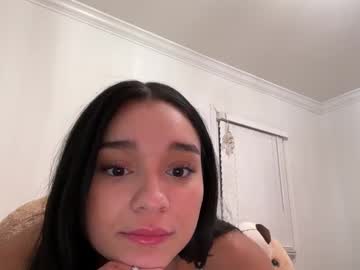 Nude cam girl adriannarodriguez image #7015046