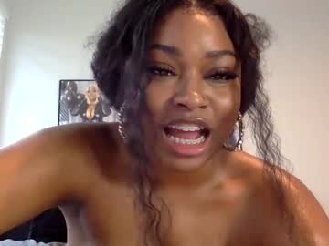 Nude cam girl xo_nia image #6996023