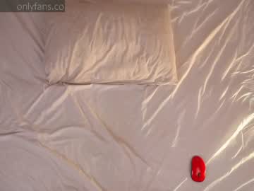 Nude cam girl lillpio image #200132