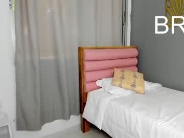 Nude cam girl roberta_lipa image #2327563