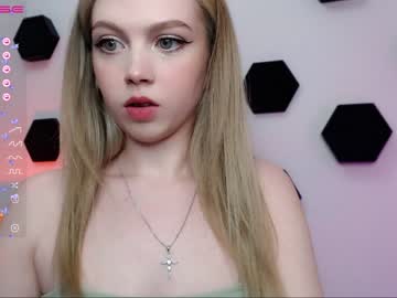 Nude cam girl small_blondee image #4053094
