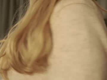 Nude cam girl gillianelletson image #7000403