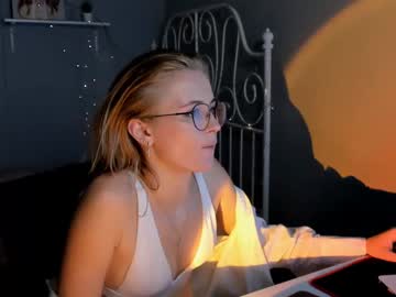 Nude cam girl linellali image #2434135