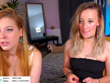 Nude cam girl juicyandthepussyblvd image #2071143