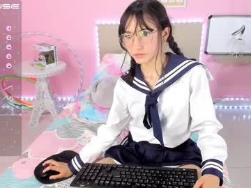 Nude cam girl little_effy18 image #2851586