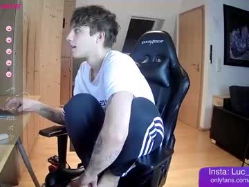 Nude cam man johnny2000x image #3172520