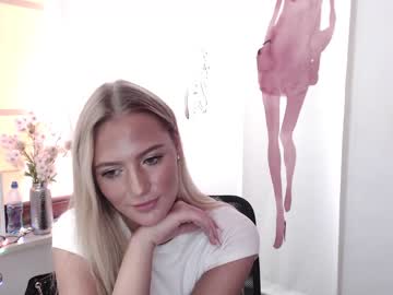 Nude cam girl shy_zorii image #1369886