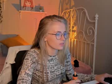 Nude cam girl linellali image #2489595