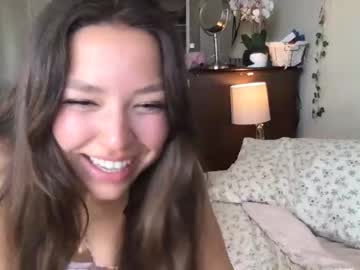 Nude cam girl itszoee image #6879750