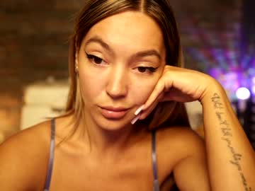 Nude cam girl fantasystudiox image #2652585