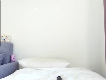 Nude cam girl yumi_uwu image #3713751