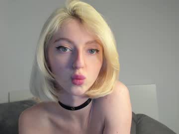 Nude cam girl yournaughtymiss image #4228905