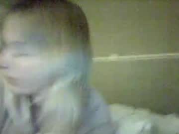 molzbolzz nude girls camming