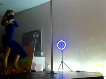 Nude cam girl _meganmeow_ image #2670434