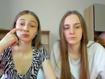 _marry_mee_ nude girls camming