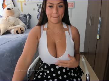 Nude cam girl isabelhills image #1529277