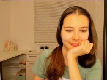 Nude cam girl carolineprise image #708800