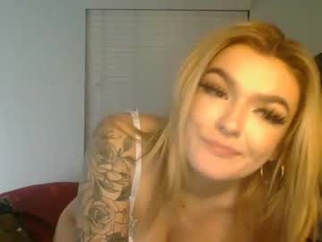 emilynoah00 nude girls camming